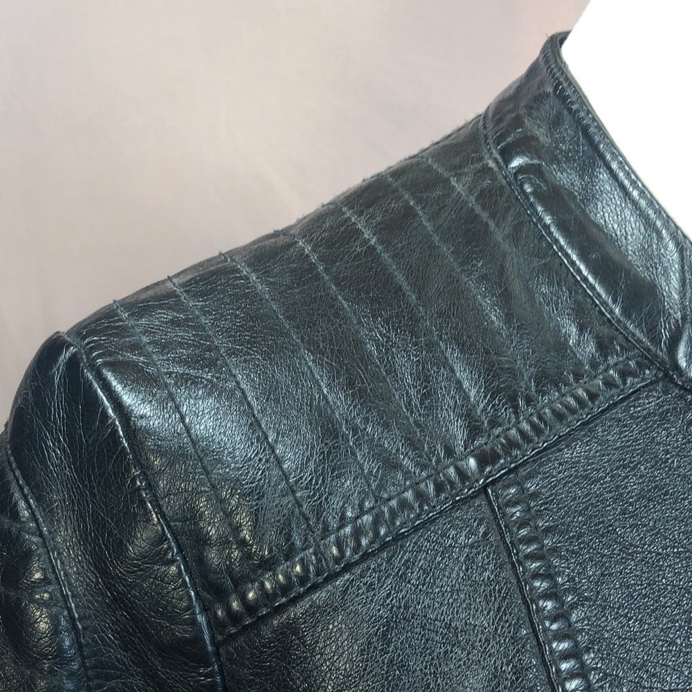 Black Vegan Leather Moto Jacket - Women's Stylish Zip Front Size Medium - Picture 9 of 17